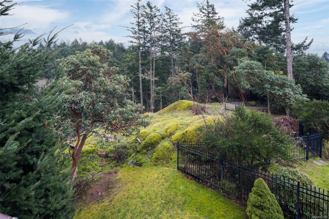 416 Pelican Dr