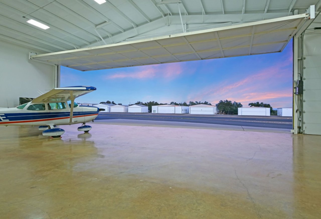 306 Flightline Road, Lago Vista, TX 78645