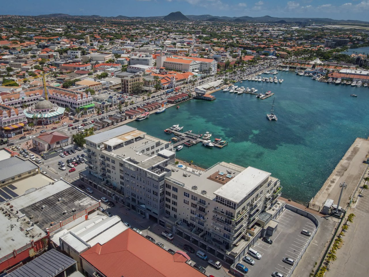 Harbour House 602 S