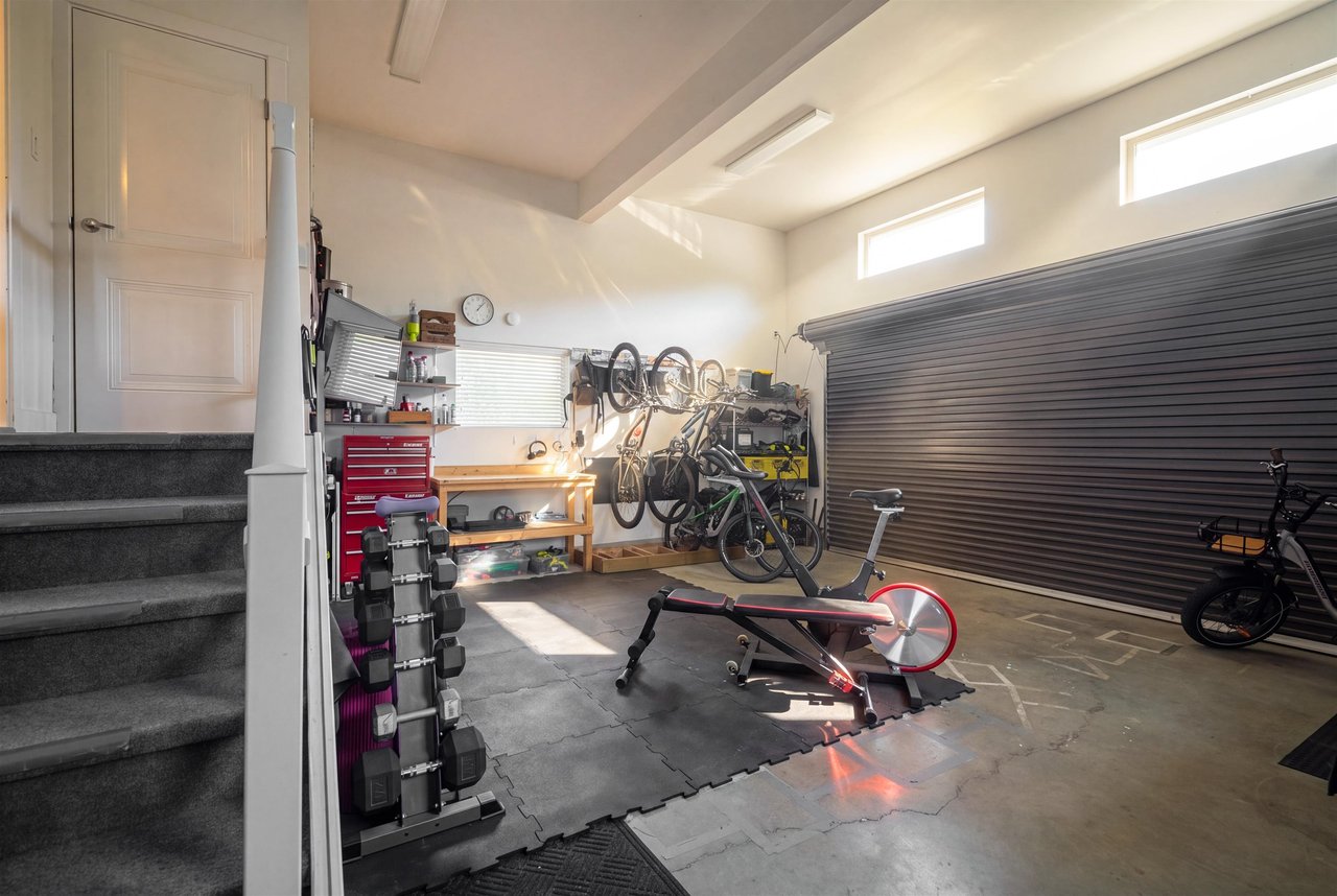 1422 Maple Cres