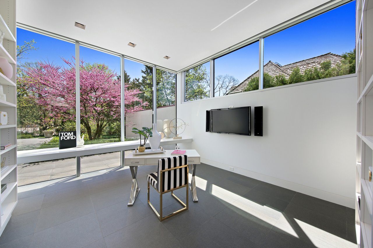 For Those Seeking An Extraordinary Lifestyle