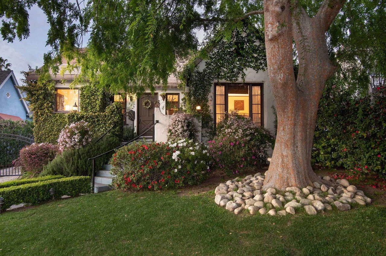 1928 English cottage for $800K awaits buyer in Altadena’s historic Janes Village