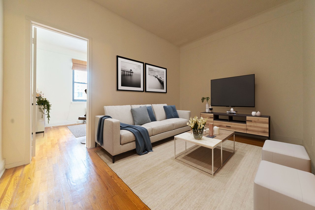 210 East 38th Street, Apt 4H