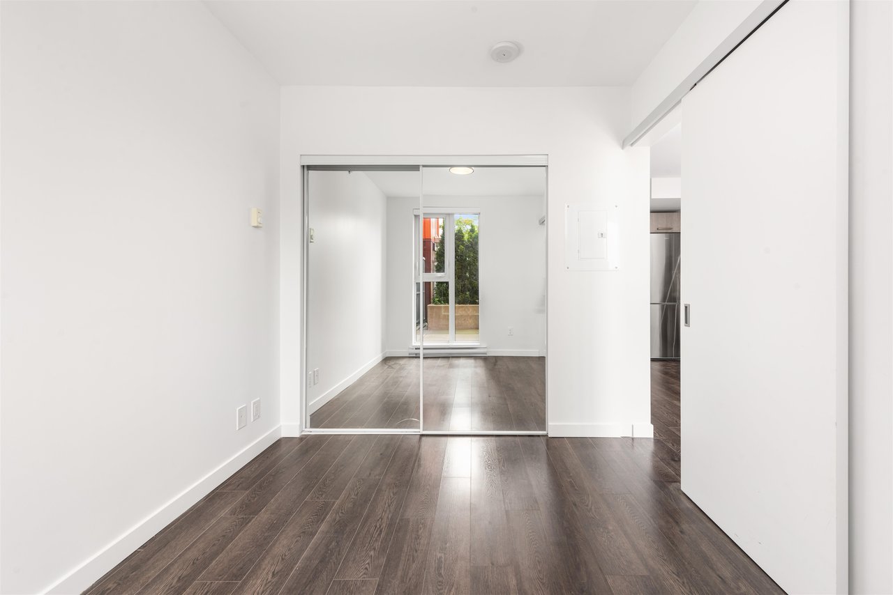 263-955 E Hastings St