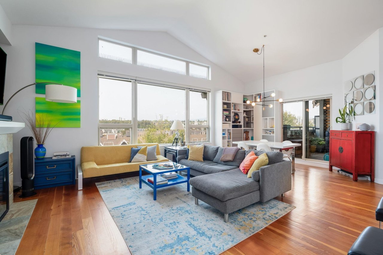 401-250 Salter St