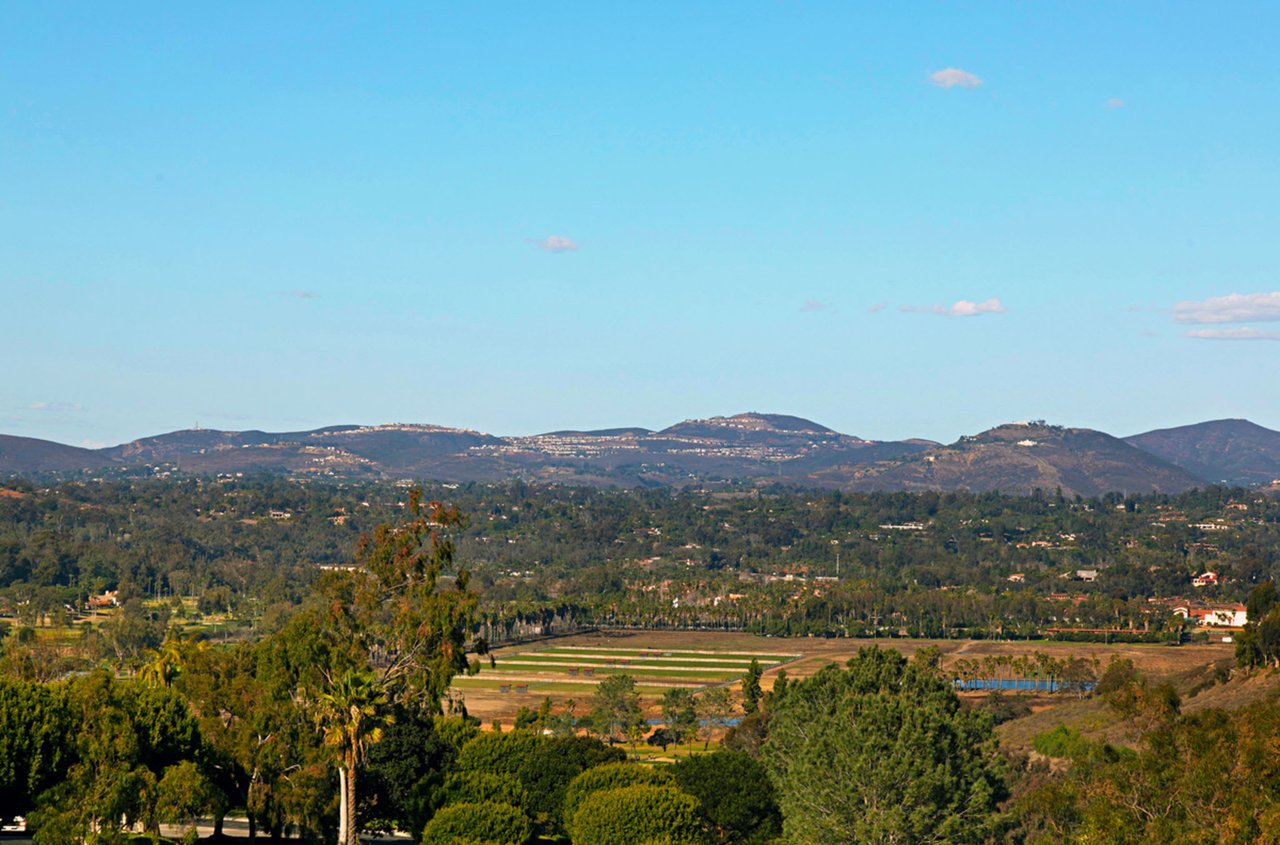 Spectacular Gated Neighborhood of Stratford near Rancho Santa Fe, CA