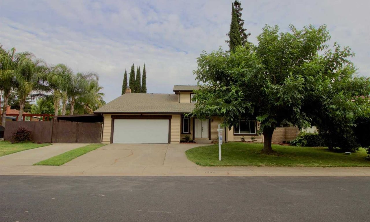 2405 El Pavo Way