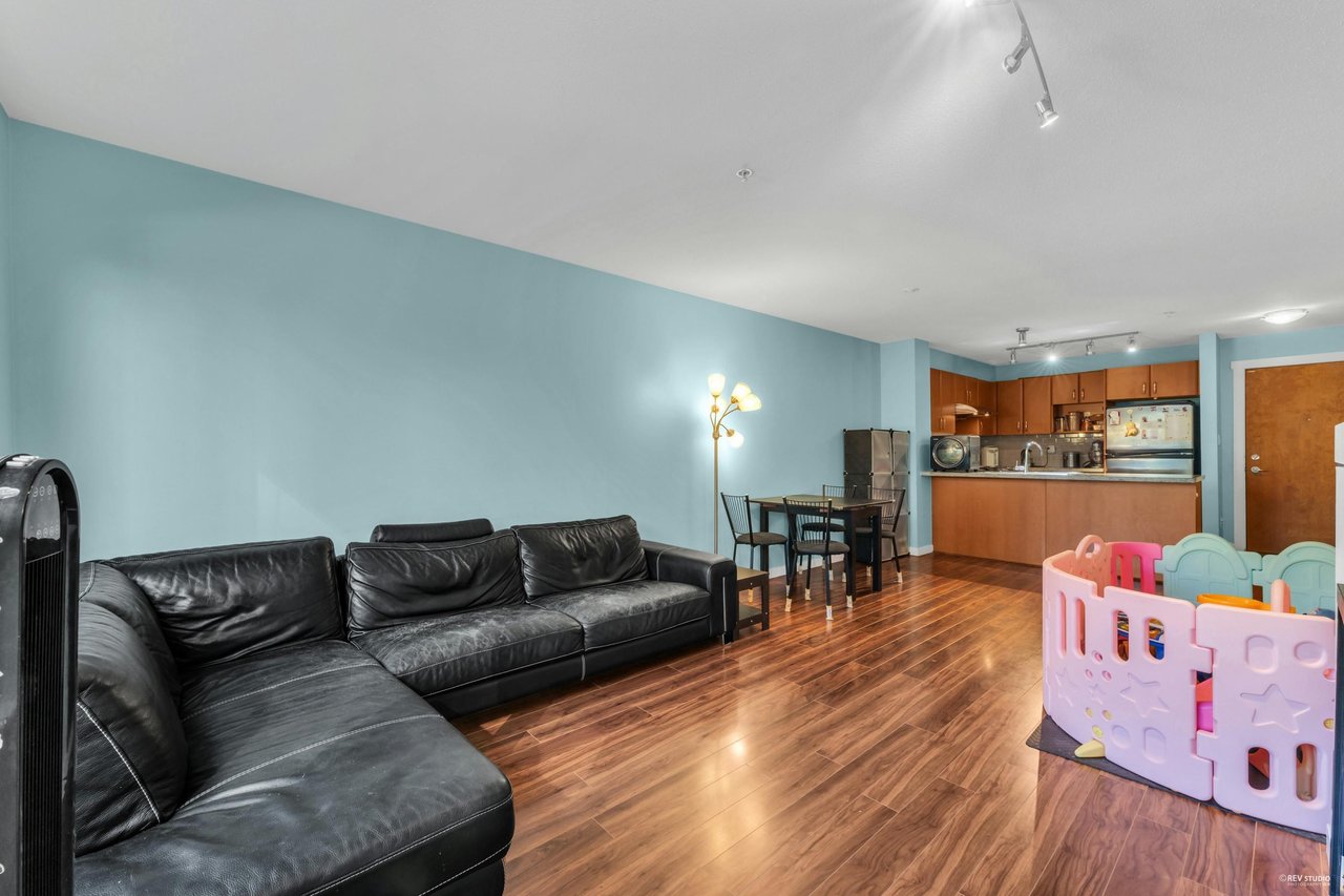 209-4728 Dawson St