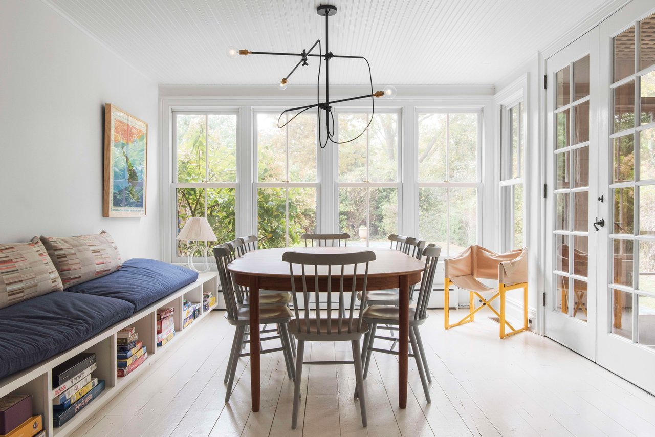 THE BELLPORT HOUSE