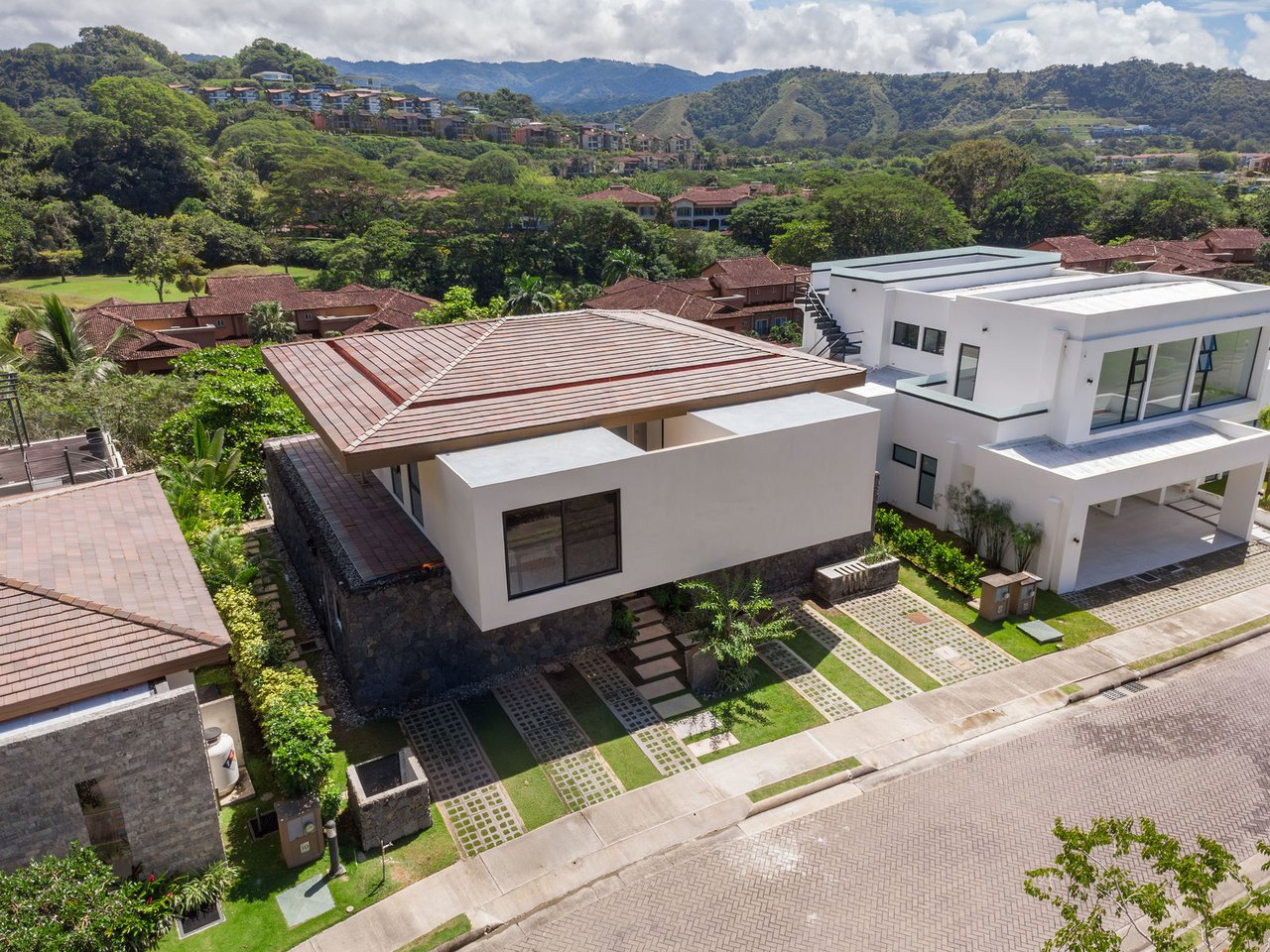 Tropical Modern Coastal Estate, Los Suenos, Puntarenas