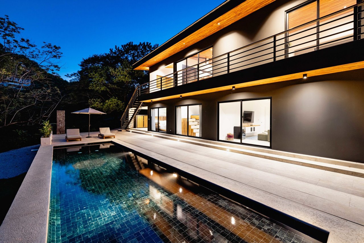 Contemporary Pool Residence, Tamarindo, Guanacaste
