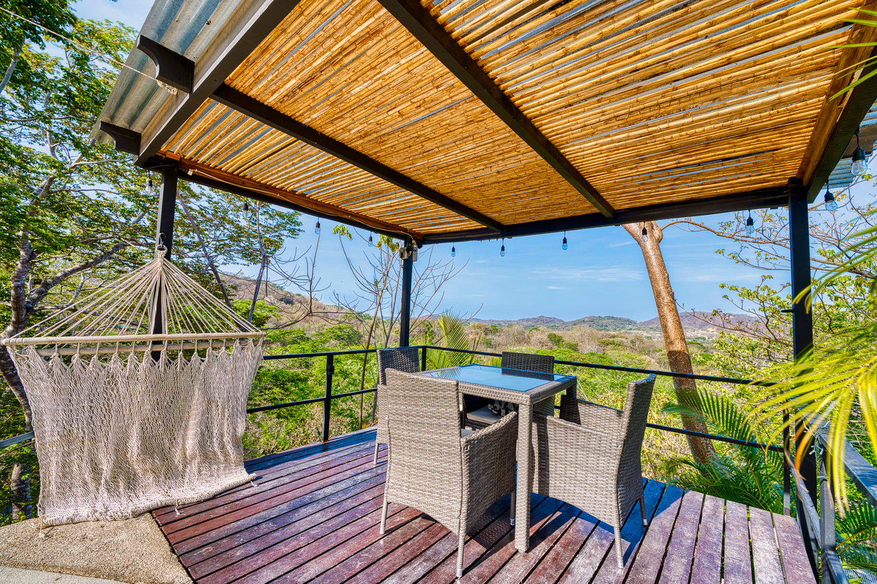 Finca Toltec | Majestic Mountaintop Ocean View Home + 4 Casitas | Ideal Retreat Centre!