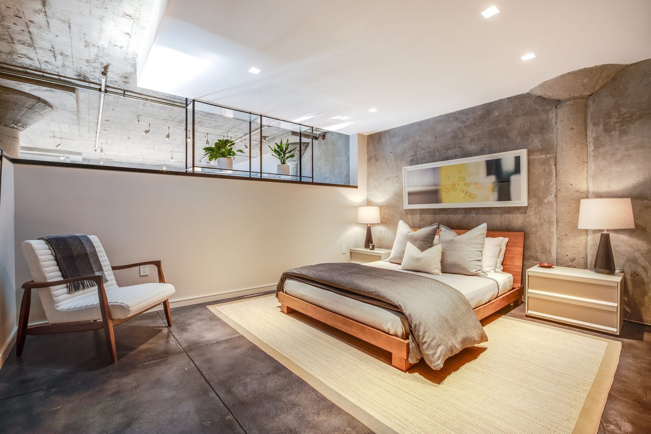 Designer Renovation at Embarcadero Lofts