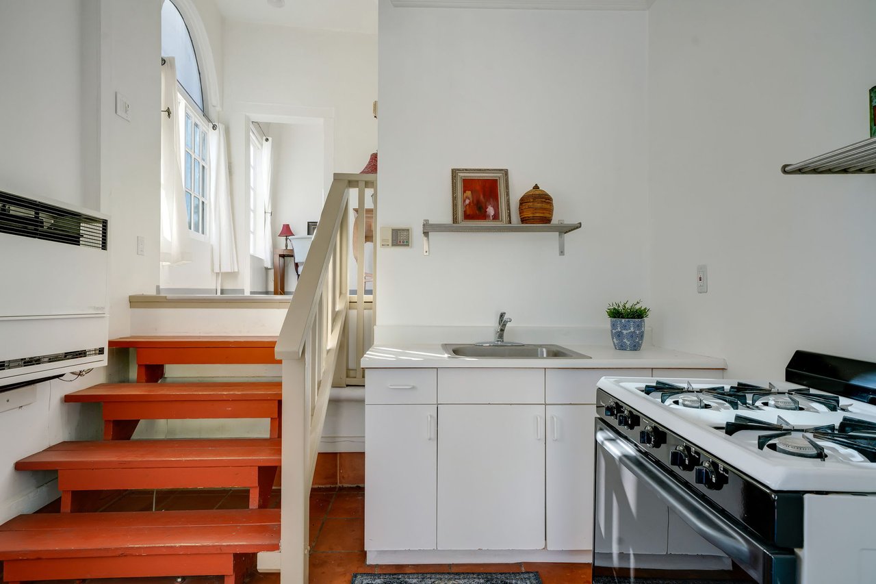 Hollywood Hills Pied de Terre - Another Off Market Sale