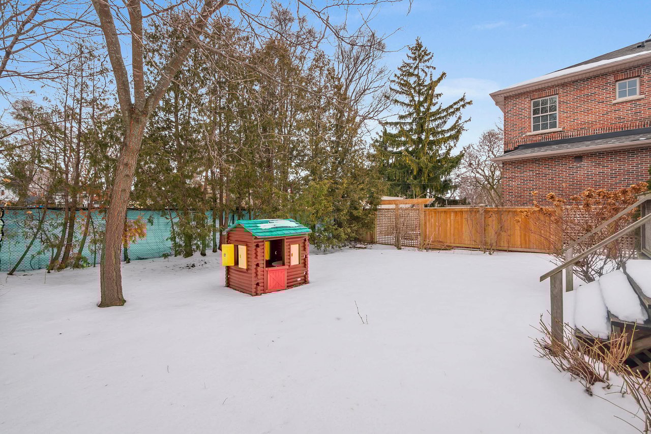 10 Kingslea Gardens