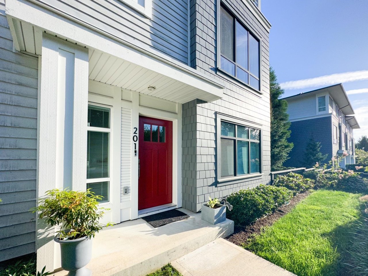 201-18505 Laurensen Pl