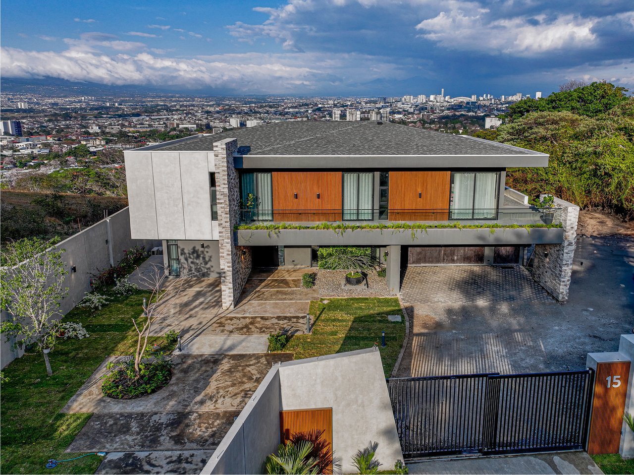 Panoramic City View Estate Home, Escazu, San Jose
