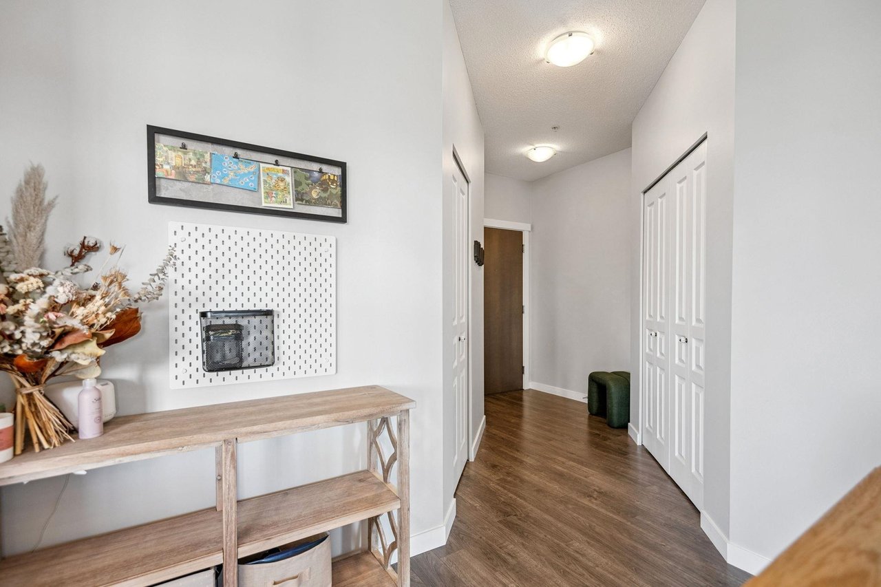 523-9311 Alexandra Rd