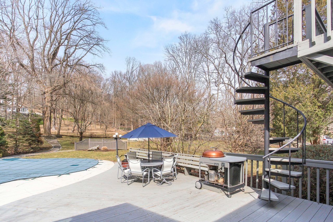 1338 Brookside Drive