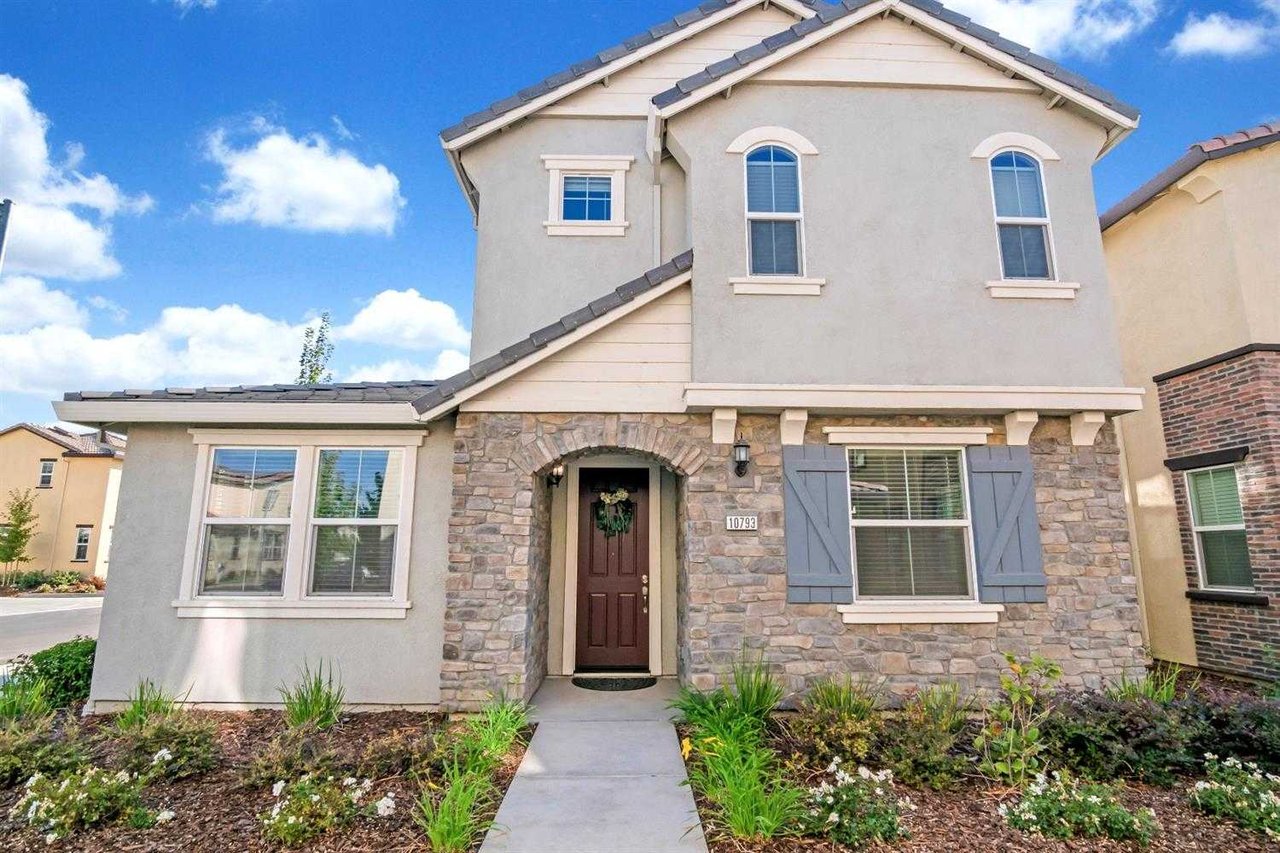 10793 PORTICO Circle