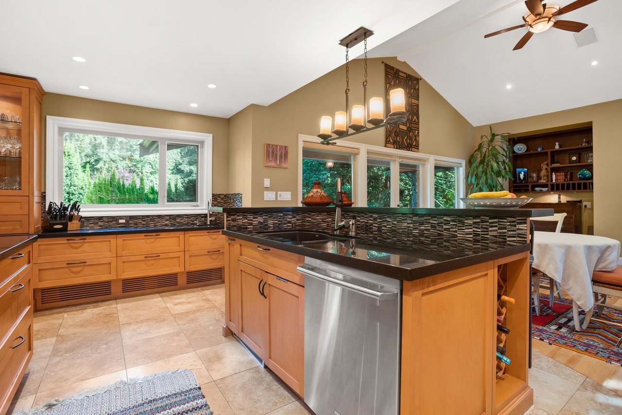 791 Southborough Drive, West Vancouver