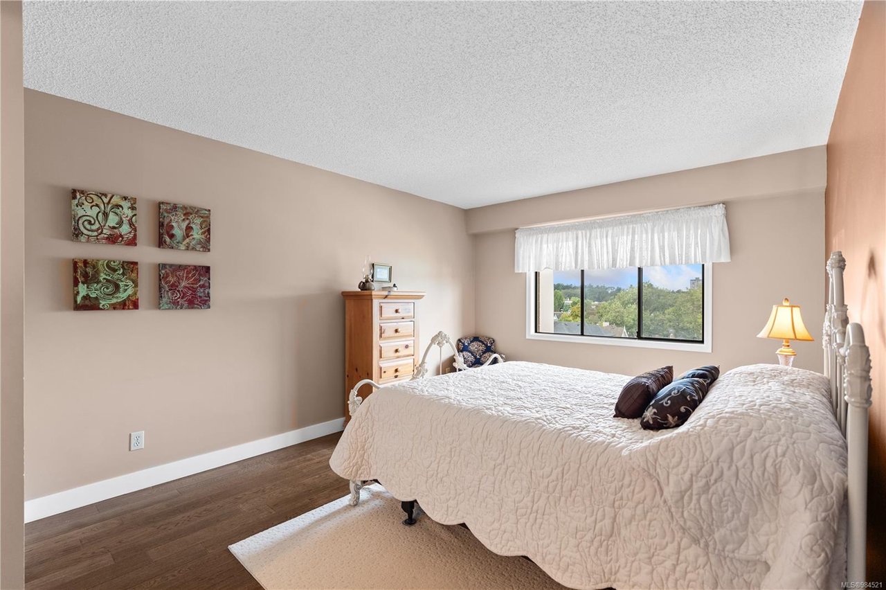 604-420 Linden Ave