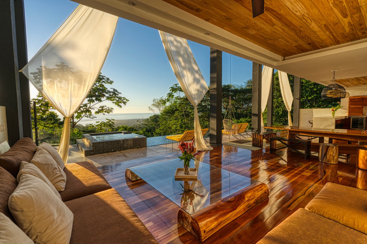 Solar Powered Treehouse Estate, Uvita, Puntarenas