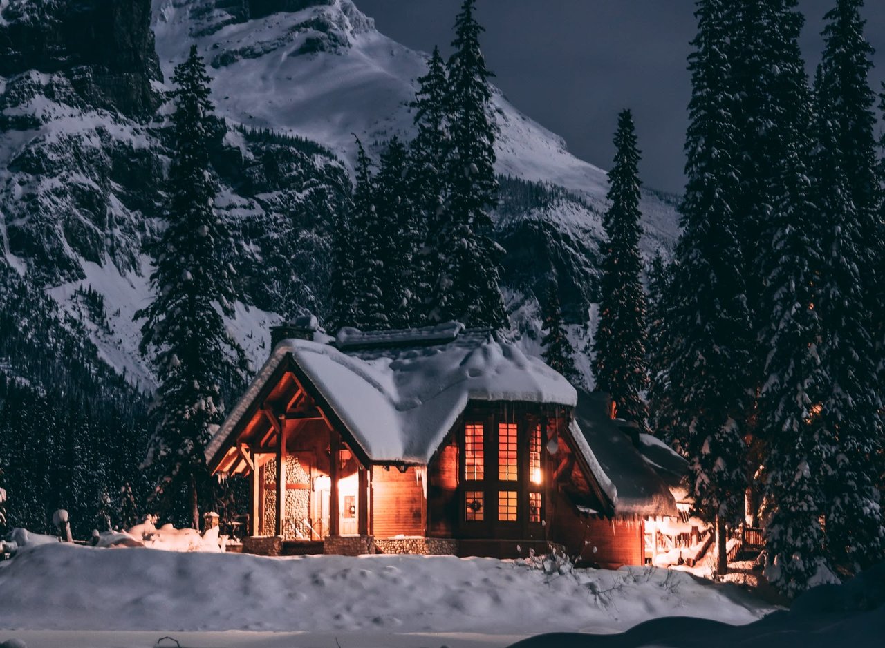 Five Ways to Make Your Outdoor Living Spaces More Comfortable and Functional Heading Into Winter!