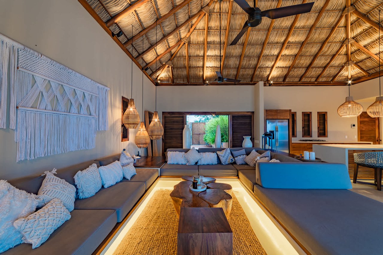 4 bedroom, Single Family Homes, Villa Playa, Montecito Beach Village