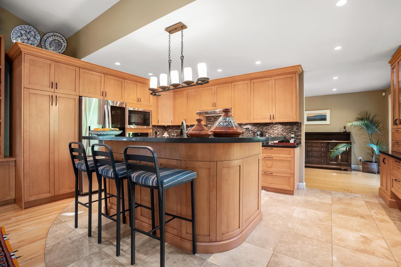791 Southborough Drive, West Vancouver