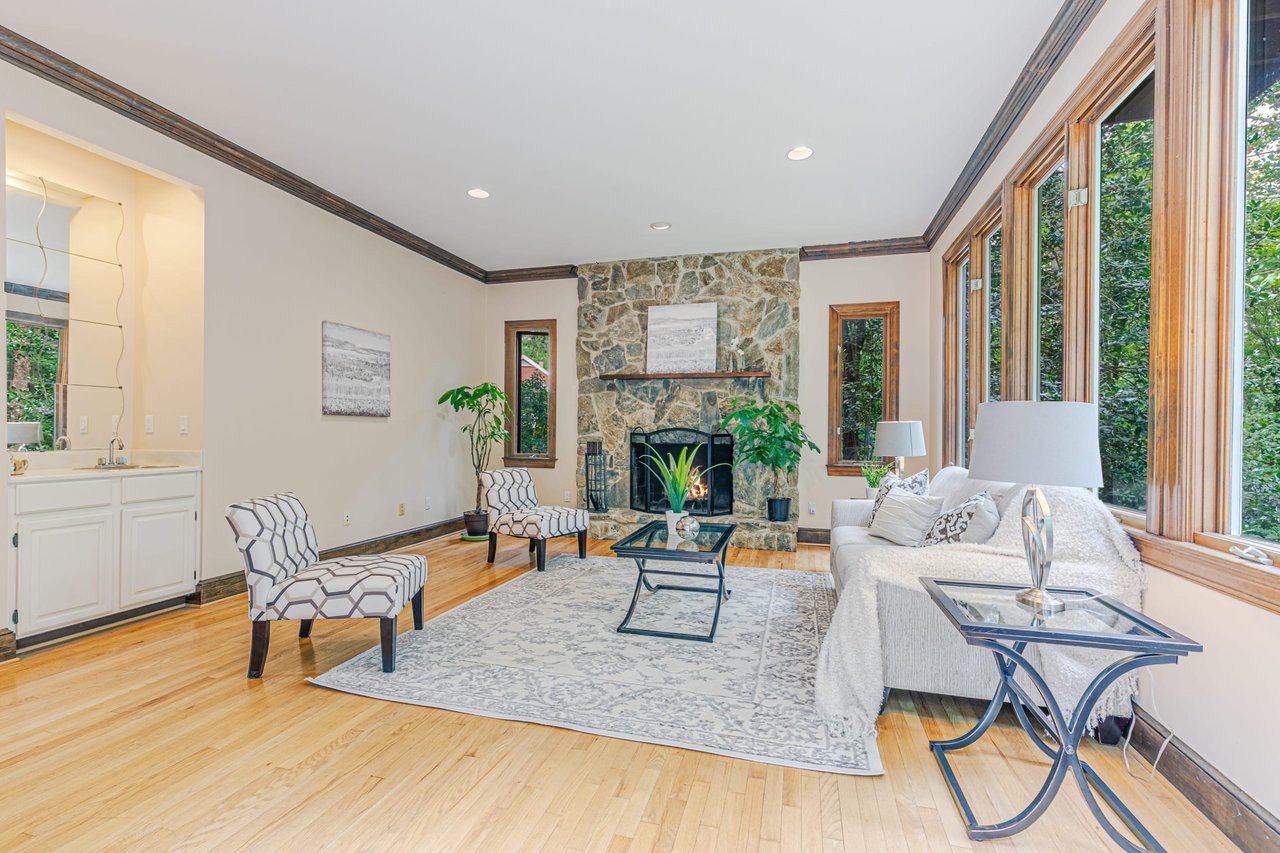 9225 Vendome Drive, Bethesda MD 20817