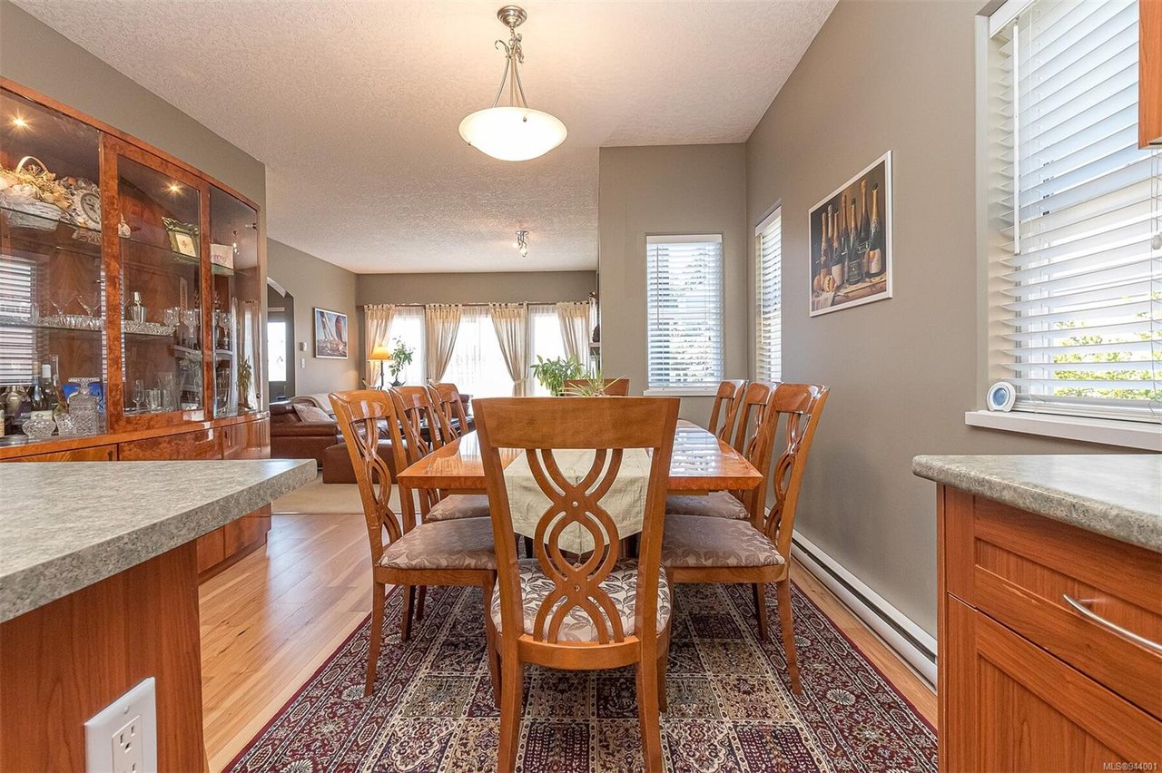 577 Kingsview Ridge