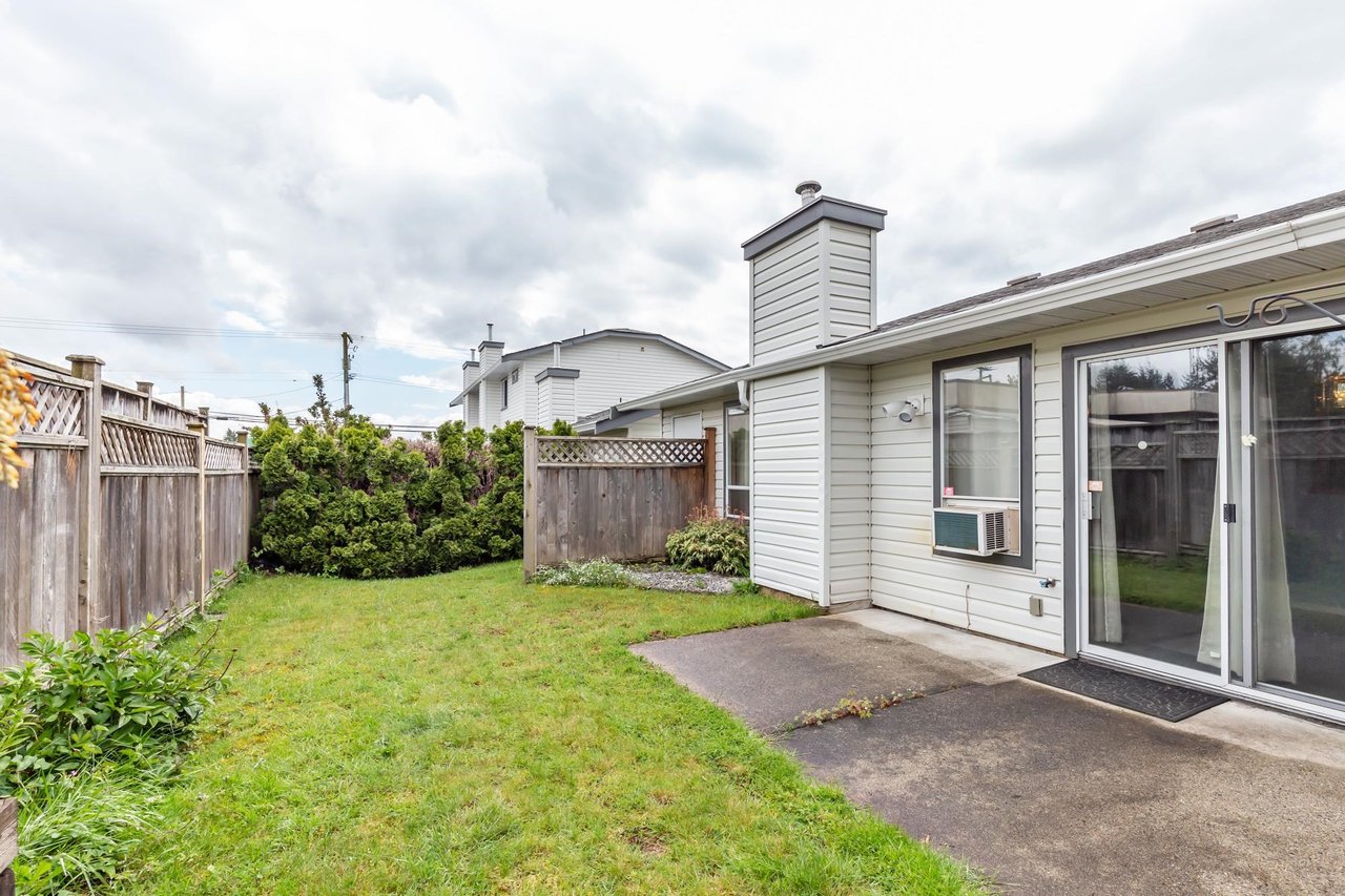 10-32165 7th Ave