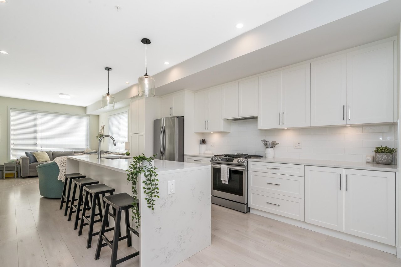 21-19628 55a Avenue, Langley