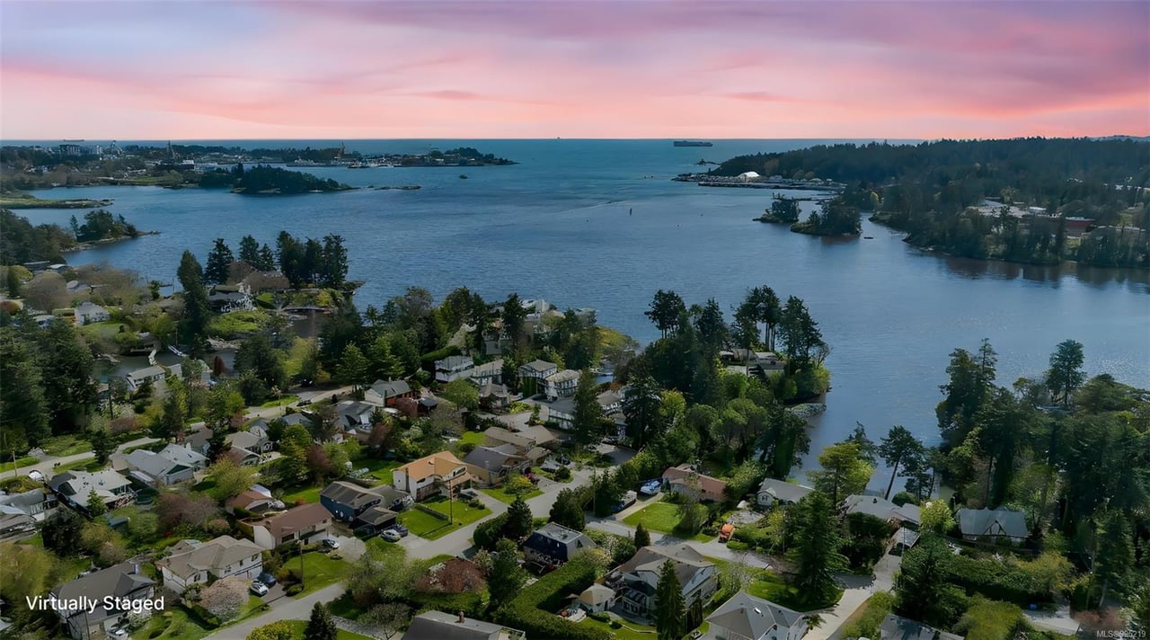 36 Tovey Cres, View Royal