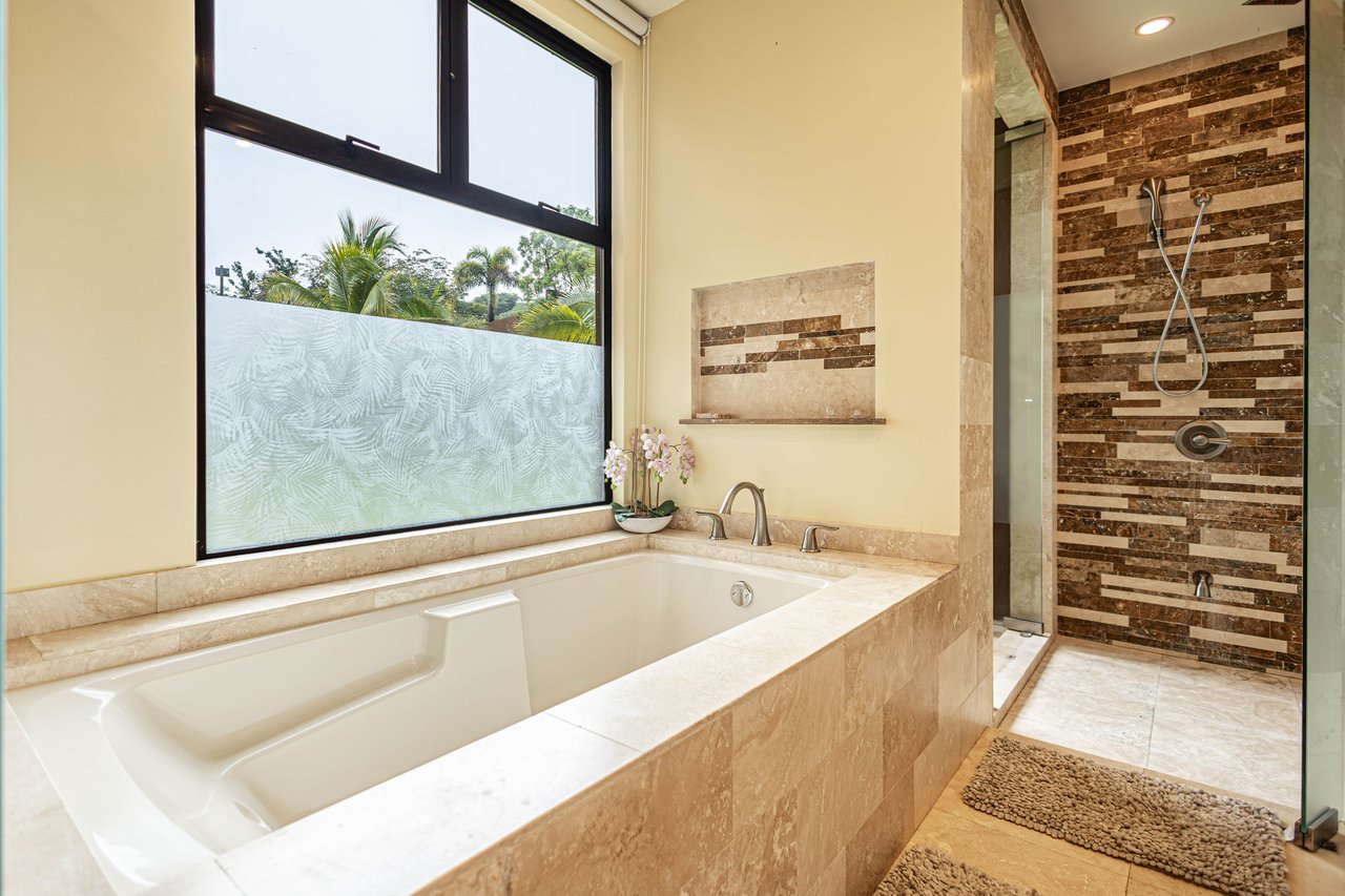 Luxury Oceanview Mountain Condo, Papagayo, Guanacaste