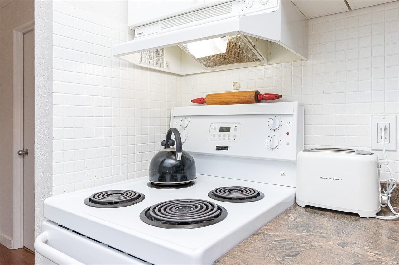 107-305 Michigan St