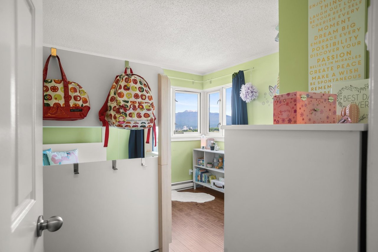 906-1833 Frances Street, Vancouver