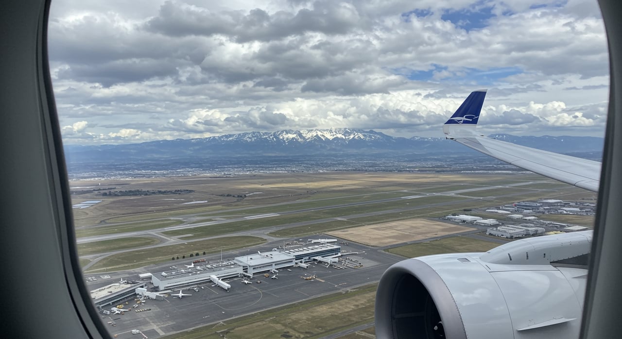 New jobs coming to South Denver and Colorado Springs! Amazon buys Colorado Springs Airport site for massive distribution center planning to employ 1000+ employees