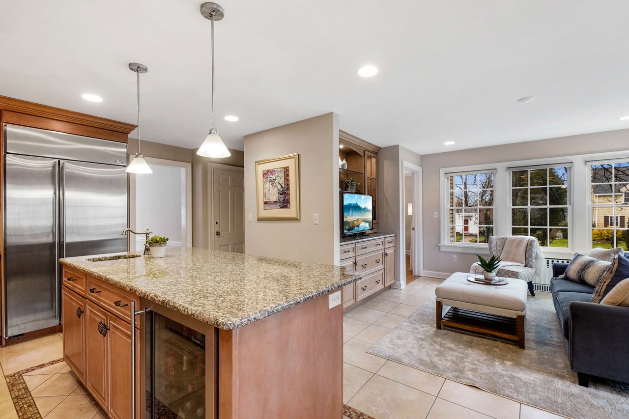 53 Colonial Way