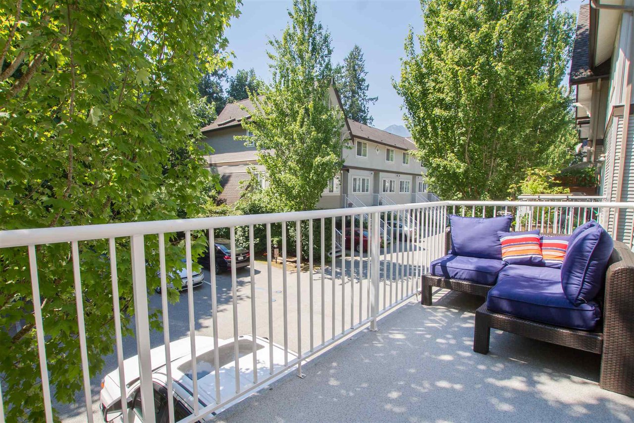11-1800 Mamquam Rd