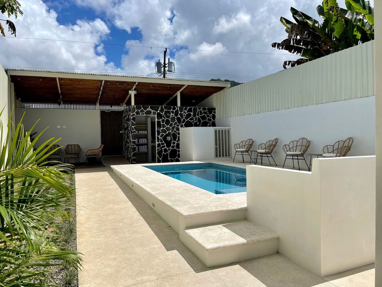Turnkey Boutique Hotel with Pool, Jaco, Puntarenas
