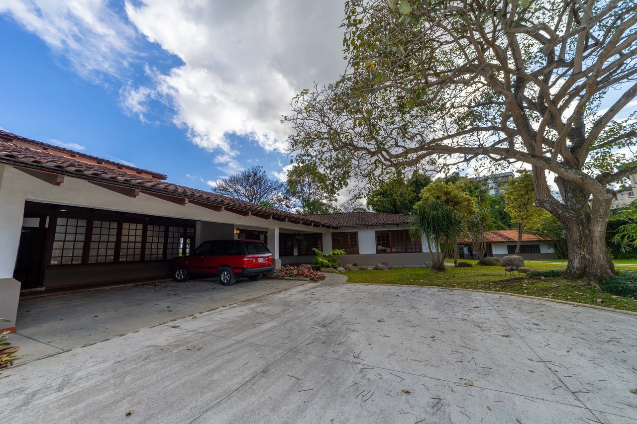 Private Gated Guest House Estate, Escazu, San Jose