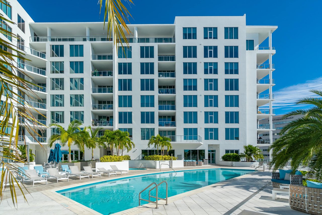 111 S PINEAPPLE AVE #605