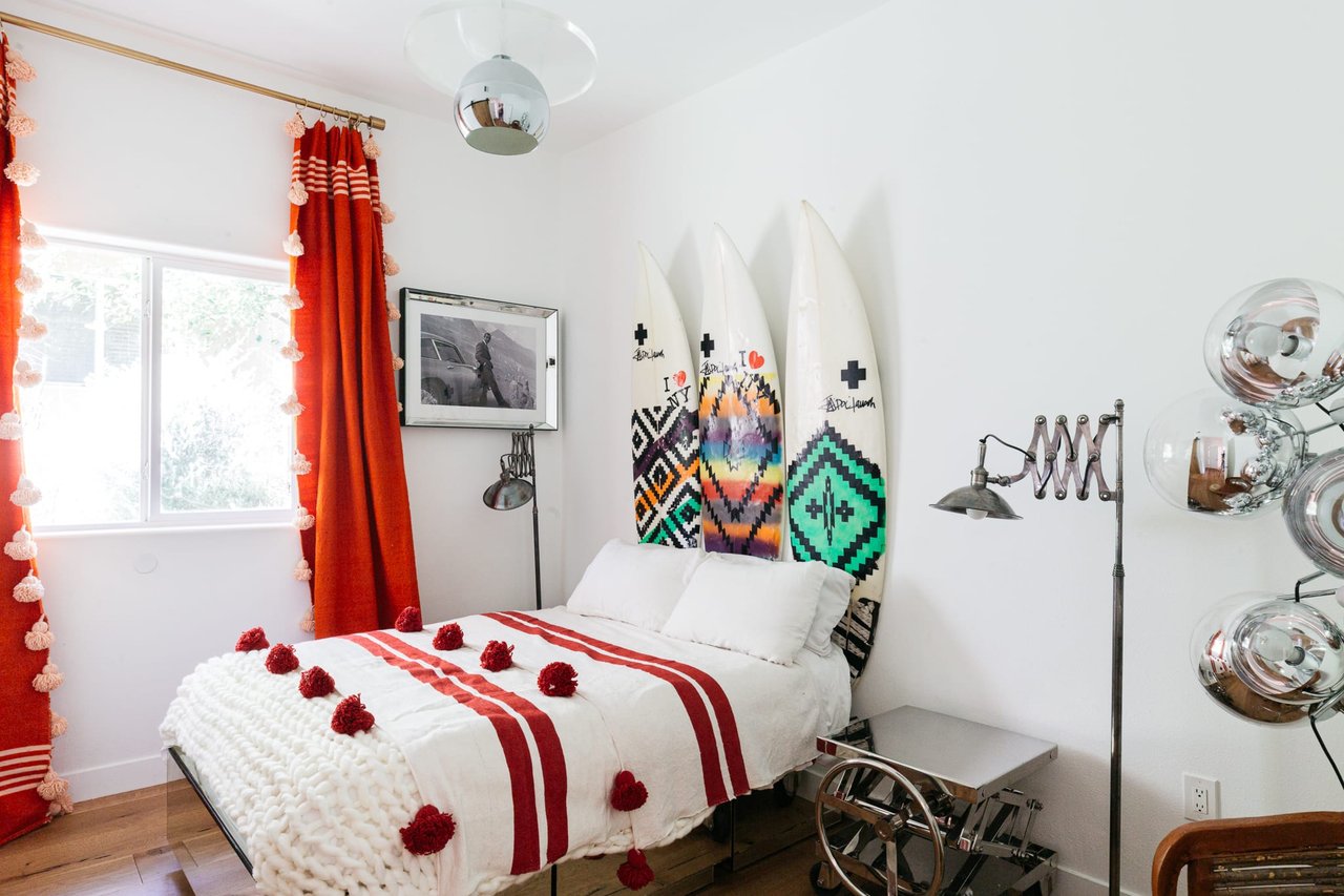 Stunning Modern View Home perched at the top of Glassell Park