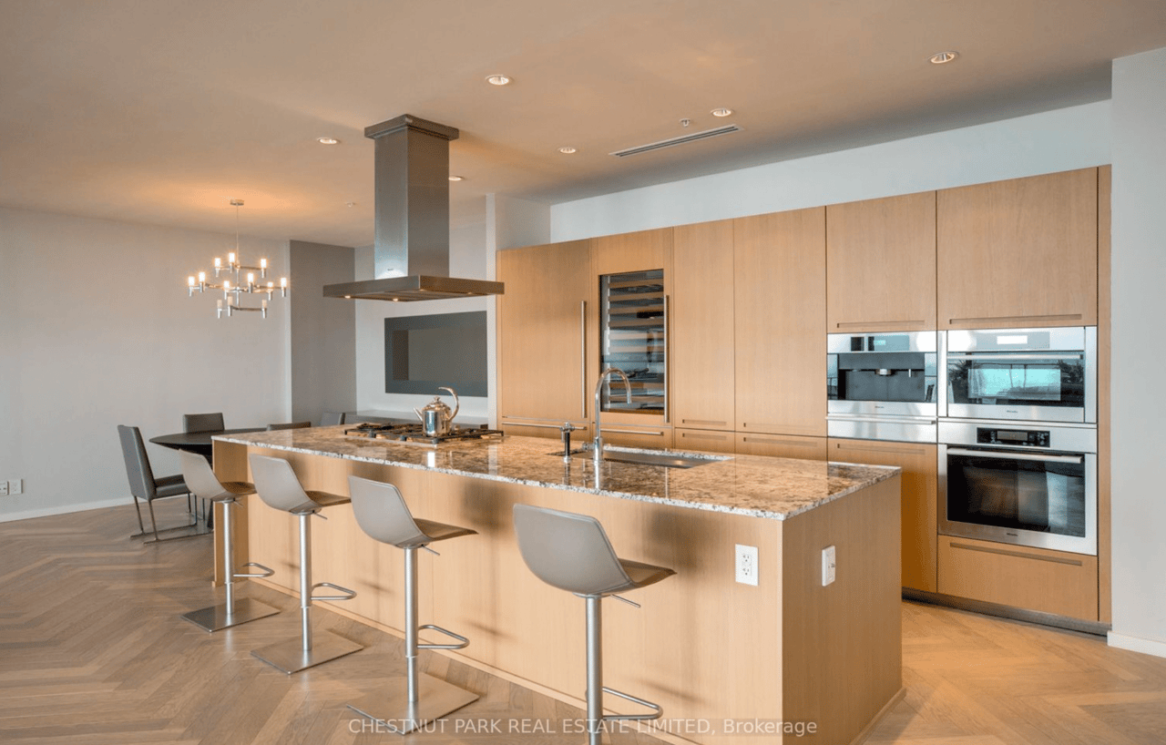 Suite 5302- 180 University Avenue