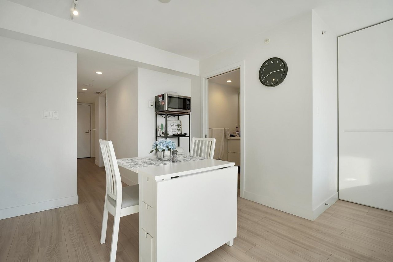 1103-1133 Hornby St