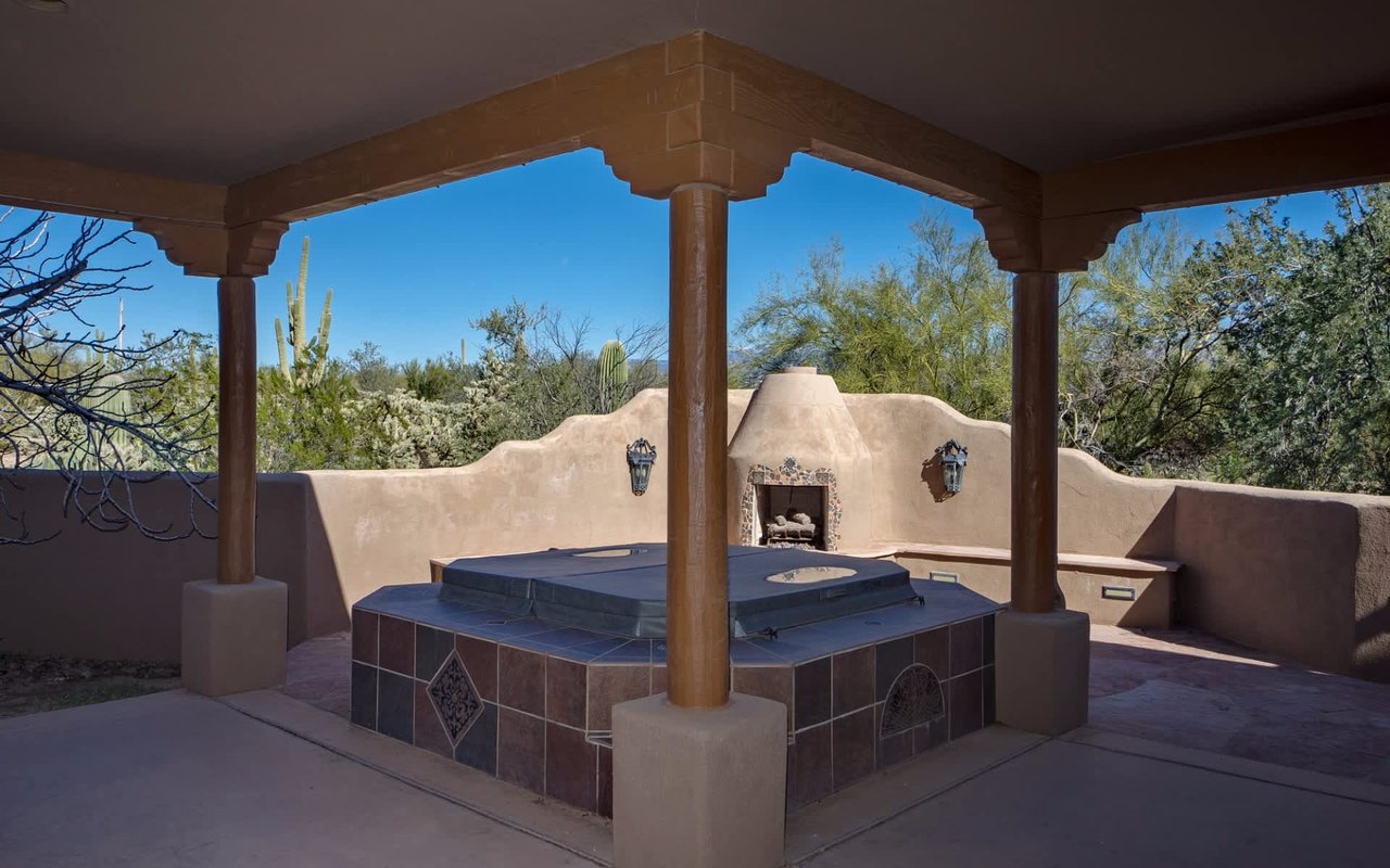 Perfect Desert Oasis, Santa Fe Estate