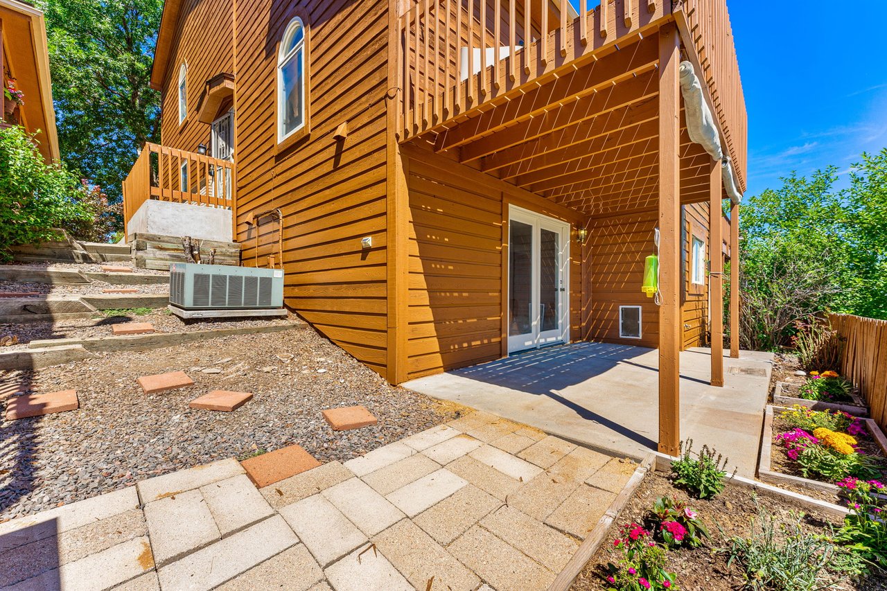 54 Wright Ct