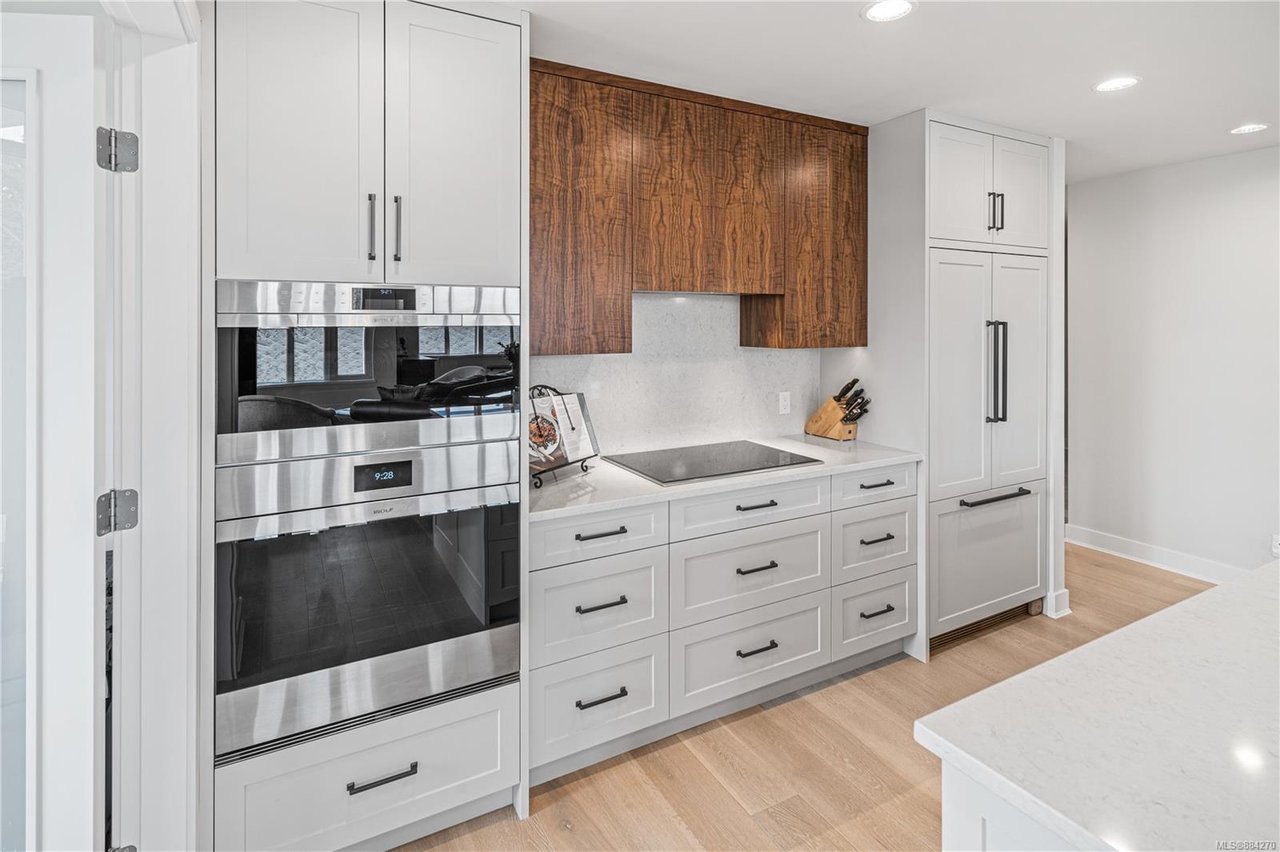 503-999 Burdett Ave